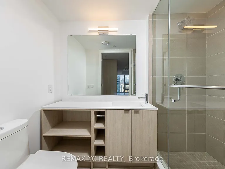 100 Queen St E #2515 — Photo 19
