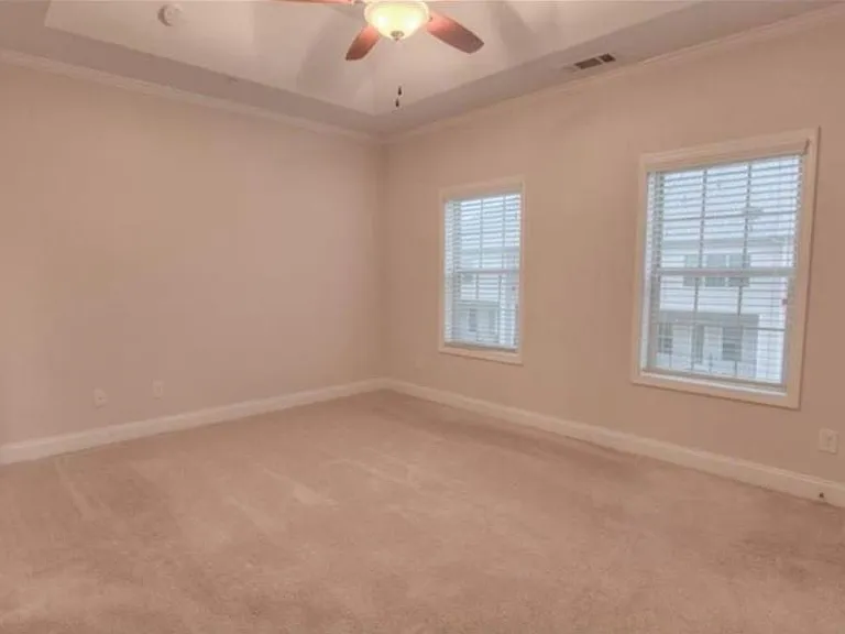 2415 Tenor Ln — Photo 10
