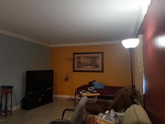 3rd image of 122 San Juan Cir #122