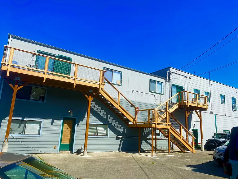 1030 Lawrence St #4 — Photo 21