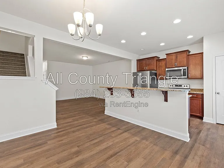 1005 Amber Shadow Dr — Photo 13