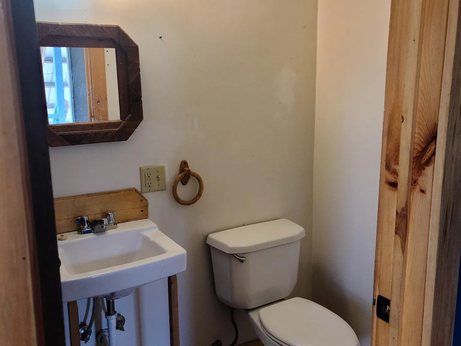 3 S Craftsbury Rd - 4 — Photo 3