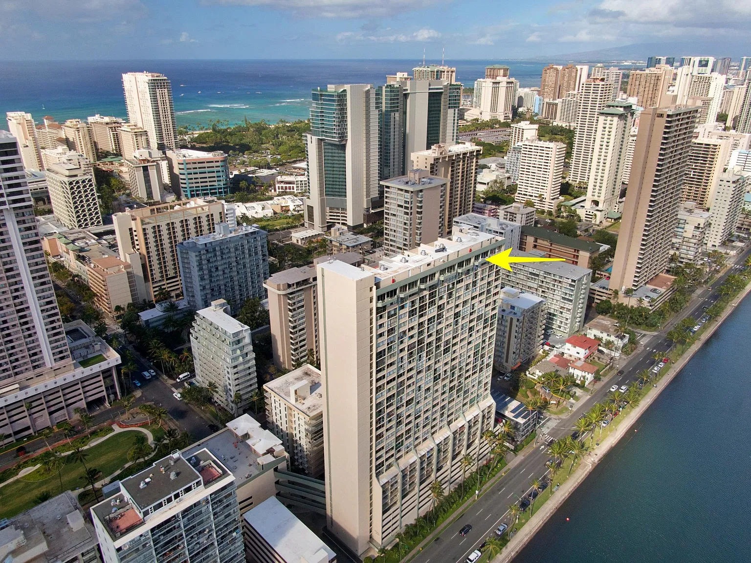 2211 Ala Wai Blvd — Photo 3