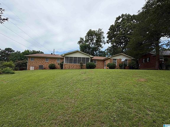 5th image of 1305 Elizabeth Ct