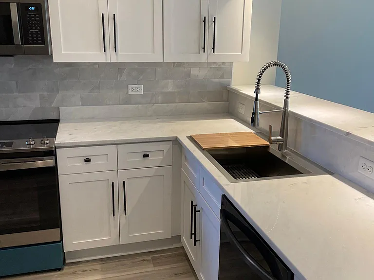 1322 W Main St #A — Photo 16