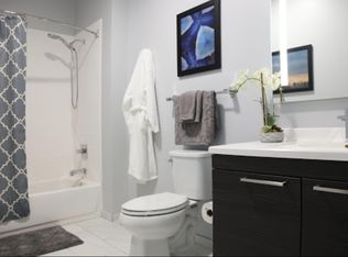 1139 N Arlington Heights Rd UNIT 425, Itasca, IL 60143