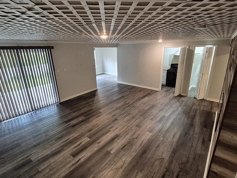 605 Alessia Ct — Photo 13