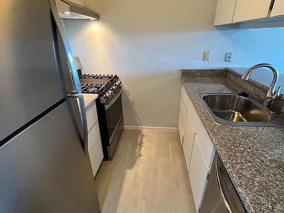 3rd image of 5150 Diamond Heights Blvd APT 302B