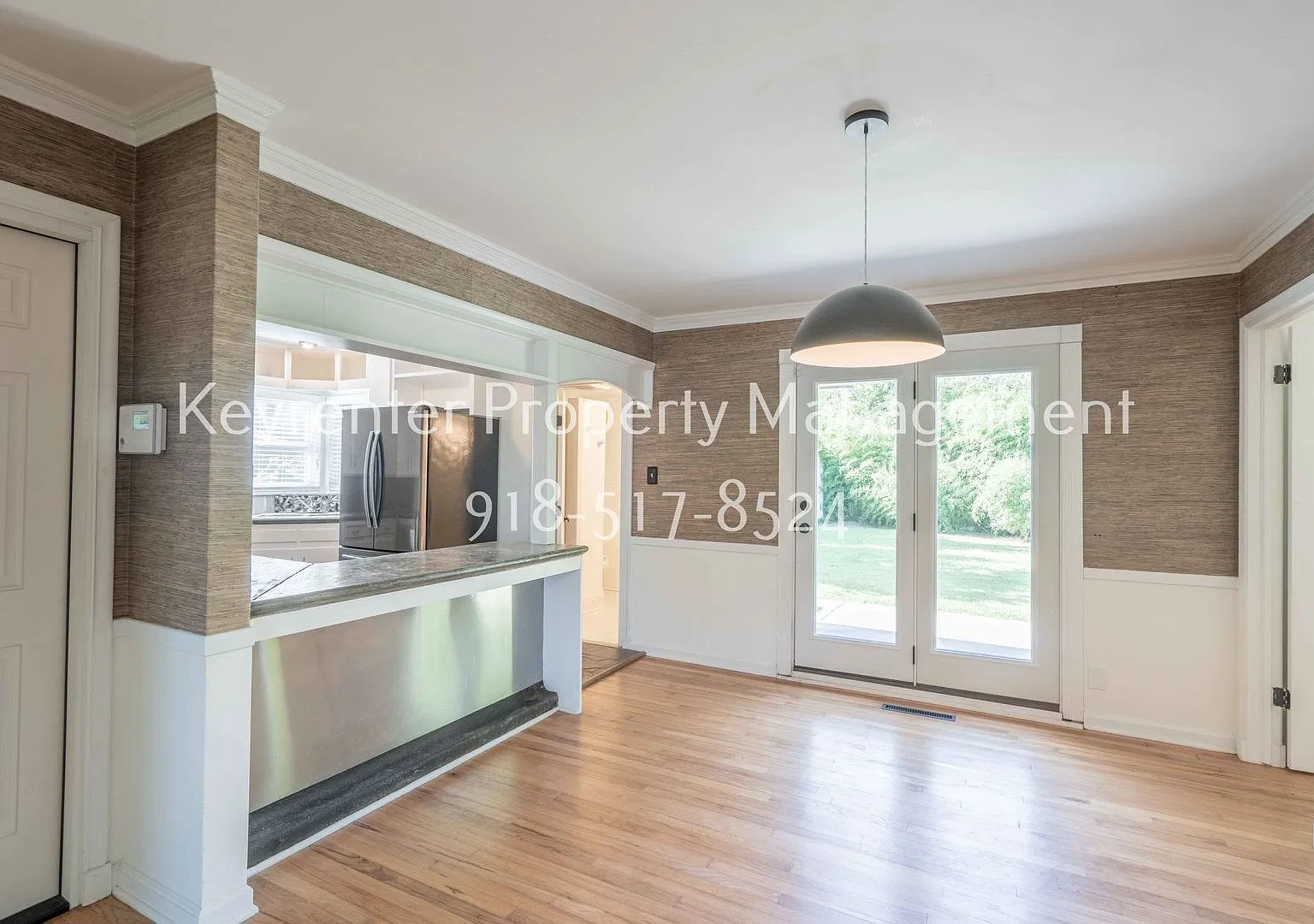 Stunning 3 Bed 2 Bath In Great Area — Photo 3