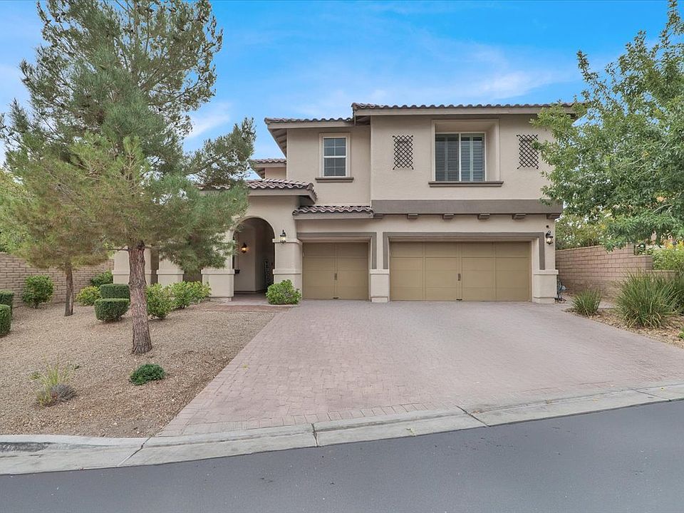 1st image of 12057 La Palmera Ave