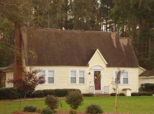 11239 S College St, Clarkton, NC 28433