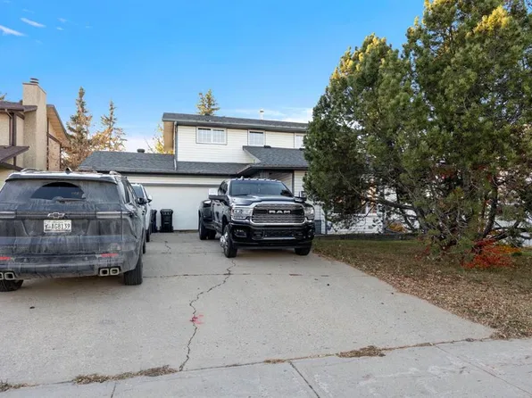 166 N Sifton Ave, Wood Buffalo, AB T9H 3S1
