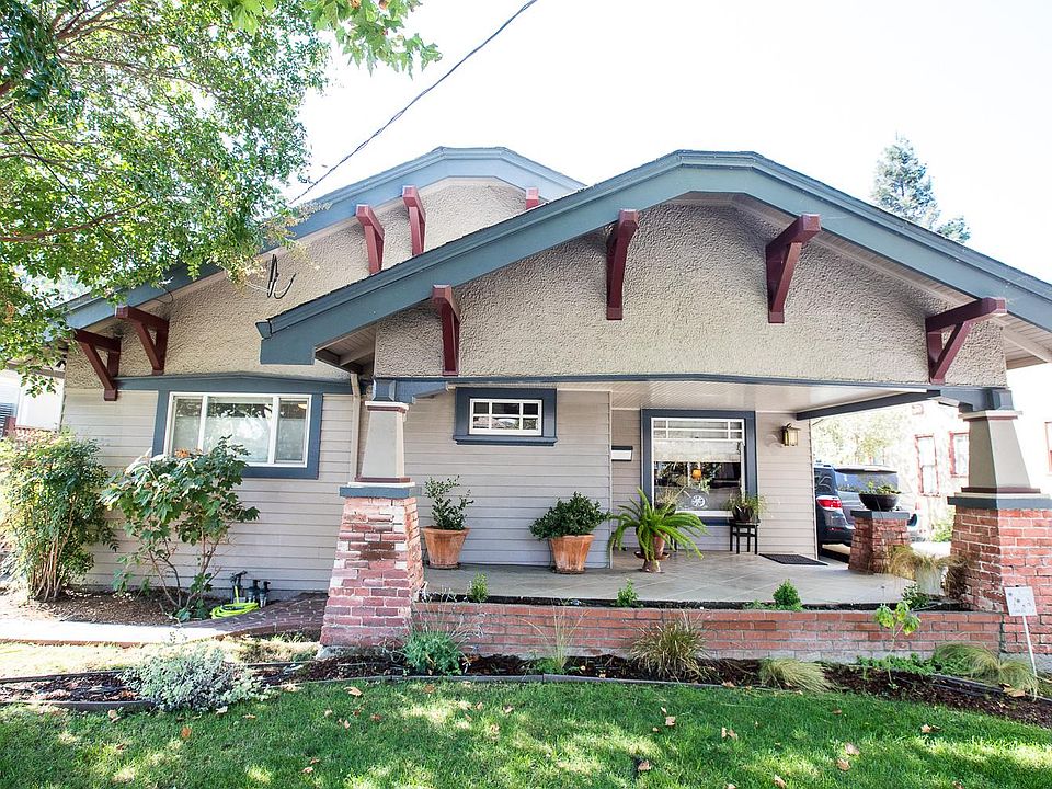 1st image of 71 Cleaves Ave