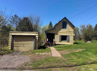 213 Southrange Rd, Ironwood, MI 49938