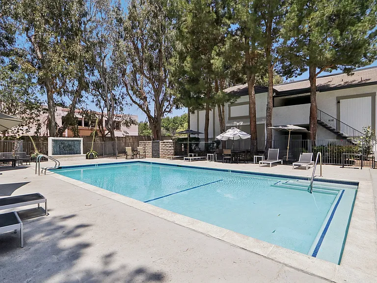 The Linden Apartments — Photo 7