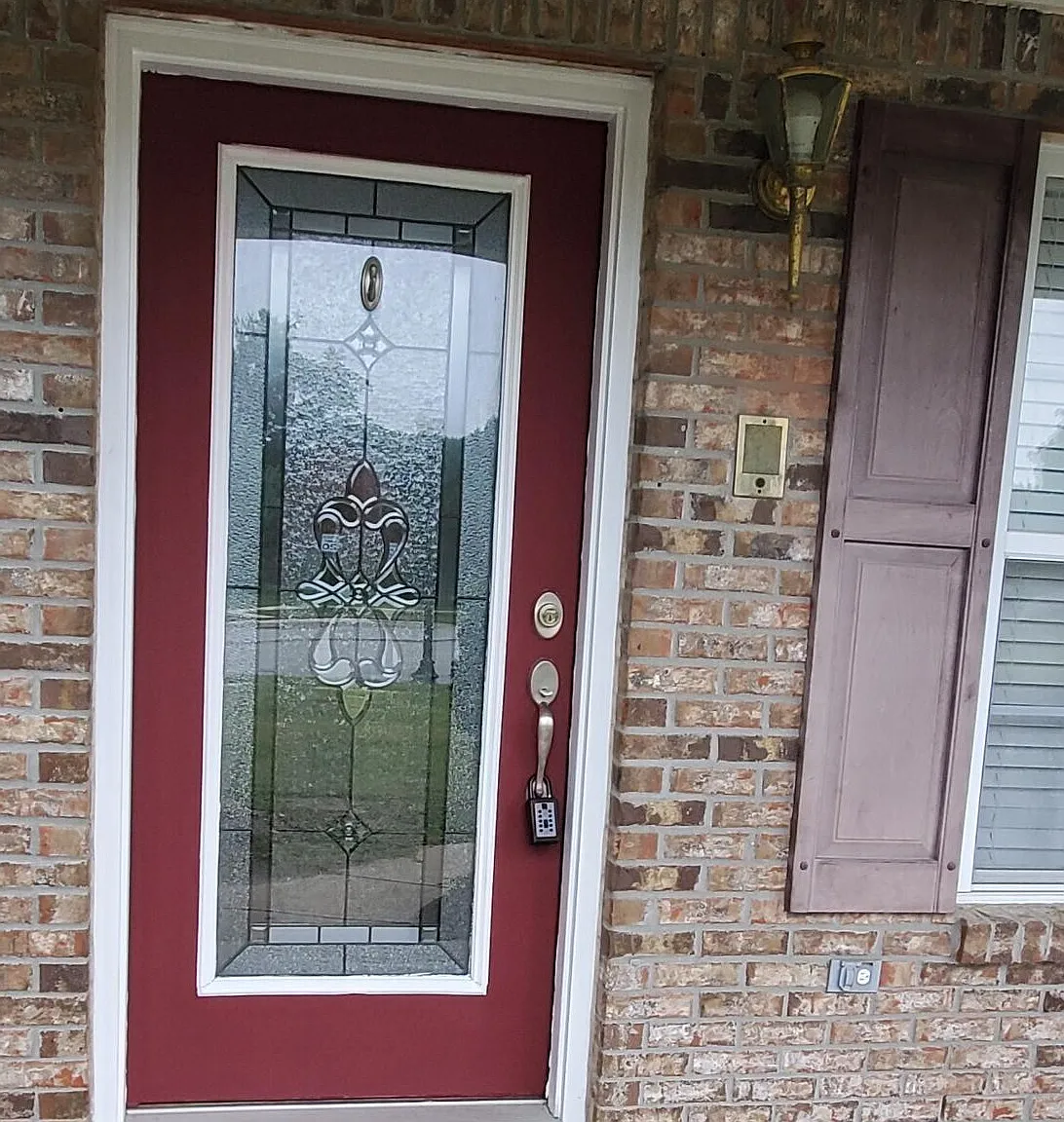 4 bed, 2.5 bath, 3379 sqft, $2,400 — Photo 4