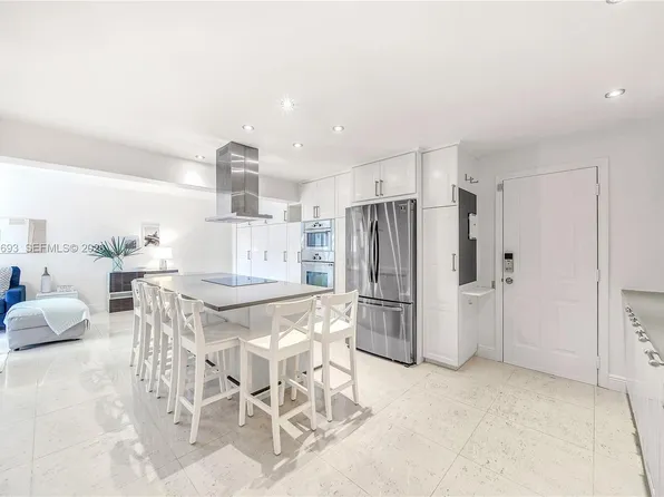 290 Sunrise Dr, Key Biscayne, FL