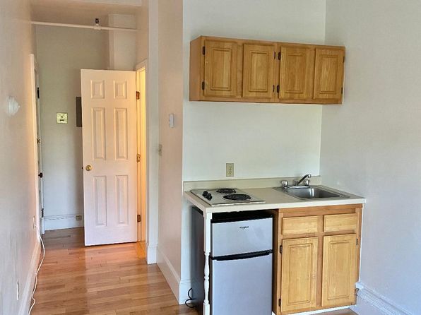 1077 Beacon St APT 5