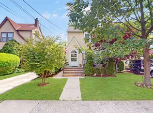289 Spruce St, West Hempstead, NY 11552