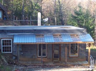 3086 Summit Rd, Purlear, NC 28665