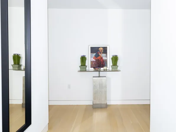 135 West 52nd Street image 8 of 20