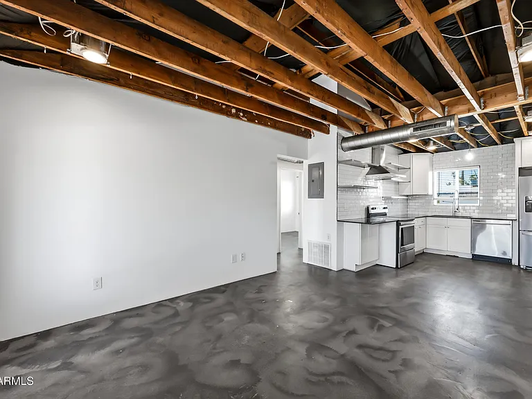3601 N 15th Ave #10 — Photo 6