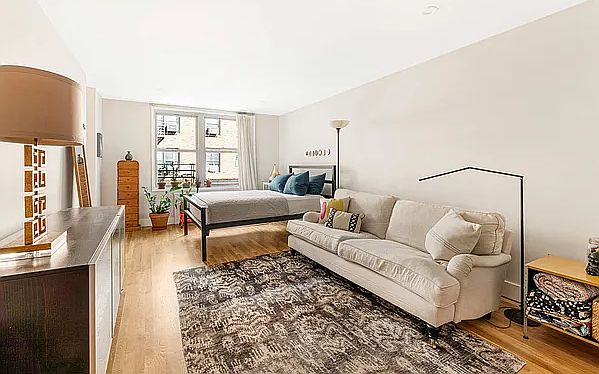 1st image of 60 9th St APT 402