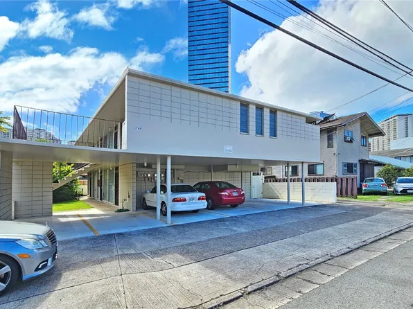 1749 Fern St, Honolulu, HI 96826