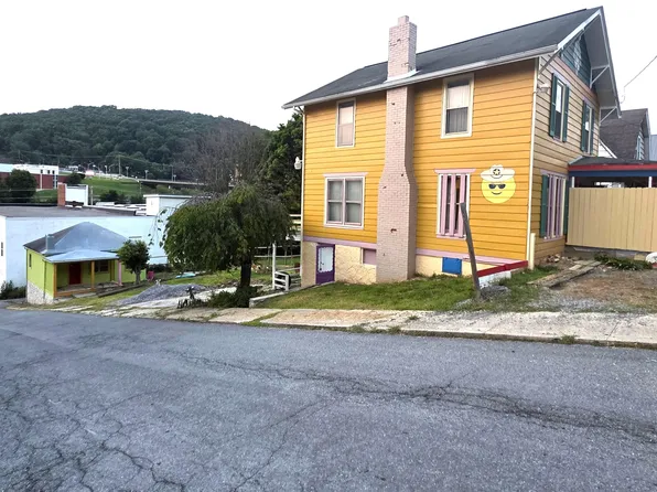 1320 Highland Ave, Bluefield, WV 24701