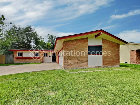 10418 Winding Trail Rd, La Porte, TX 77571
