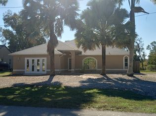 9260 Sedgefield Rd, North Fort Myers, FL 33917