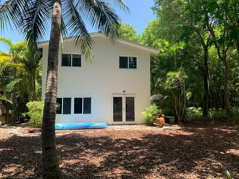 43 Sunset Ct — Photo 2