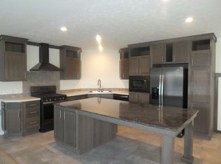 1856 Oak St #866, Newport, MI 48166