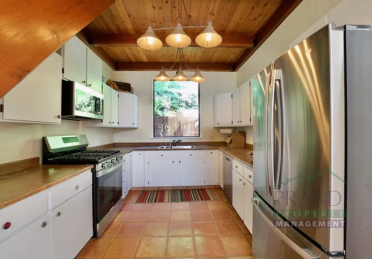 51 Aztec Ave — Photo 5