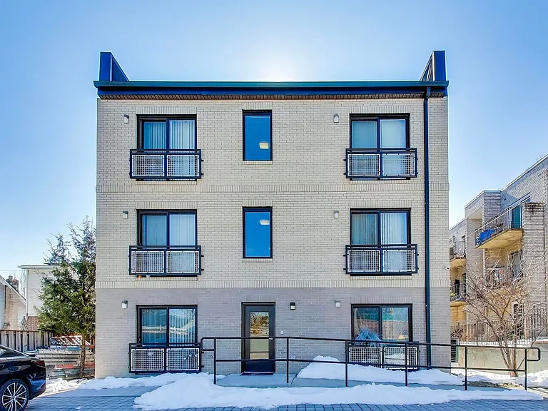 1904 Irving St NE — Photo 15
