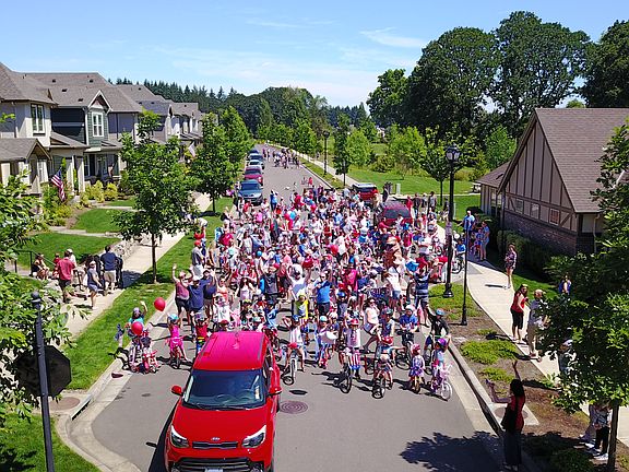 Fourth of July parade line
