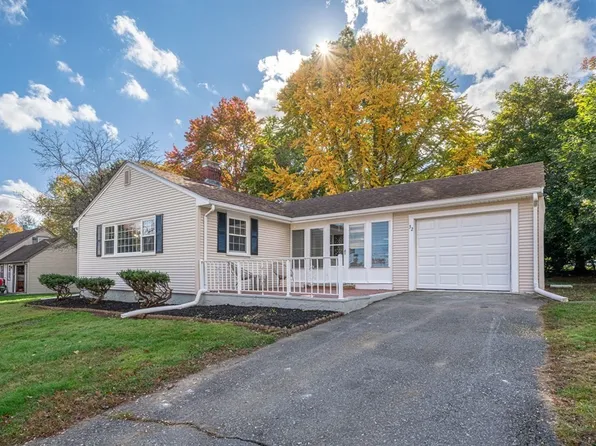 32 Dunster Rd, Framingham, MA 01702