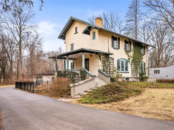 2179 Five Mile Line Rd, Penfield, NY 14526