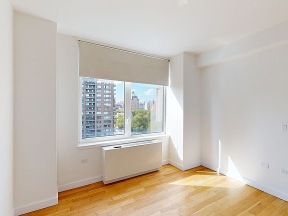 3rd image of 805 Columbus Ave APT 9e