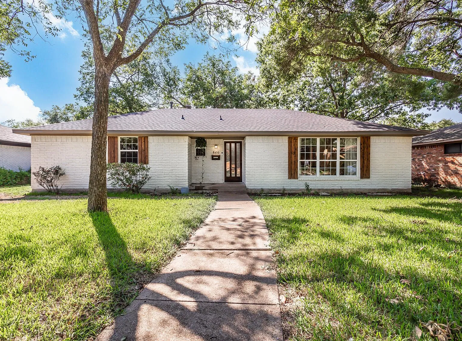 3 bed, 2.5 bath, 1912 sqft, $3,000 — Photo 1