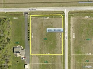 1290 S West Bay Dr, Port Clinton, OH 43452