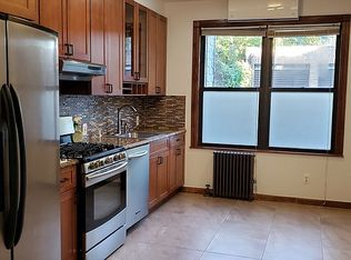 1914 Gates Ave #1L, Ridgewood, NY 11385