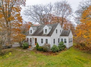 40 Stonybrook Rd, Cape Elizabeth, ME 04107