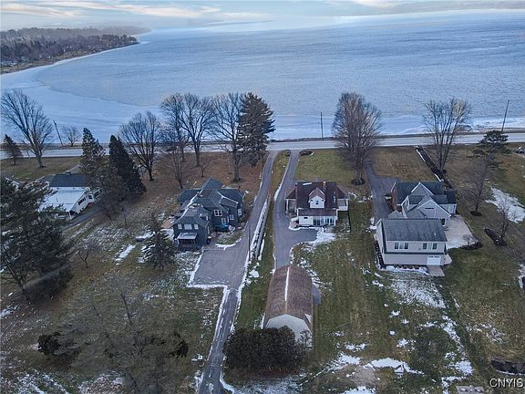 2nd image of 6790 E Lake Rd