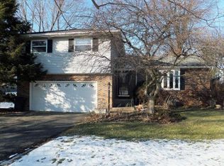 932 County Line Rd W, Westerville, OH 43082