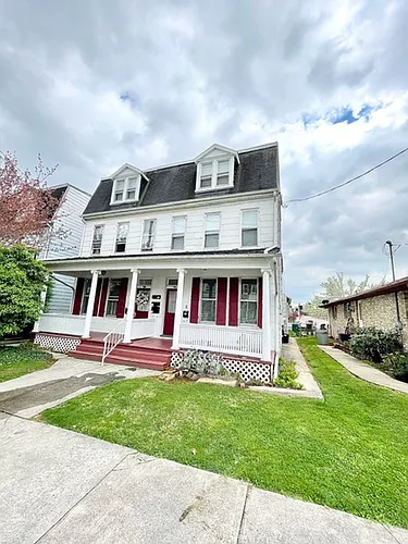 1424 W Philadelphia St Photo 1