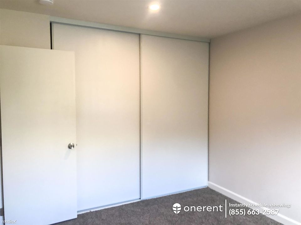 1st image of 2637 44th St APT 3