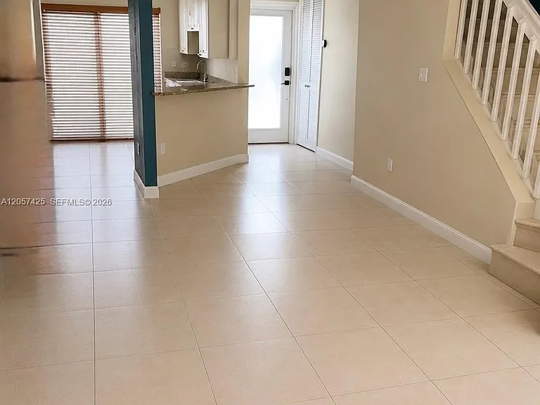 6216 SW 129th Ave — Photo 3
