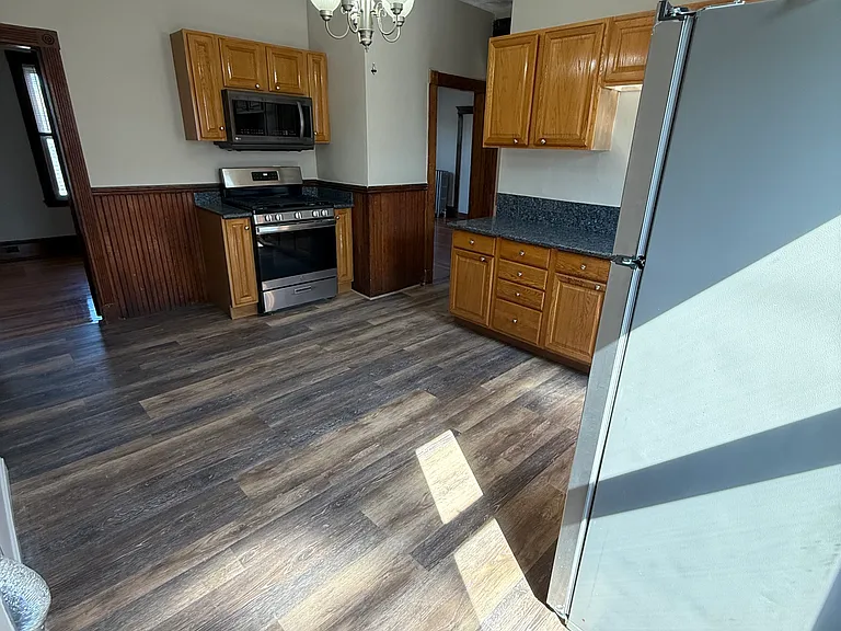33 Newburg St #3 — Photo 7