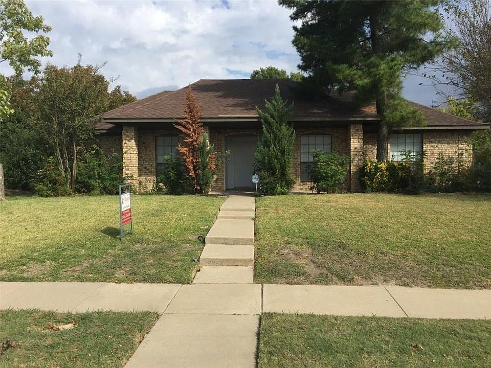 1st image of 925 Baxter Dr